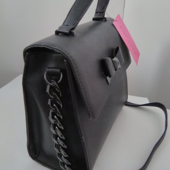 Betsey Johnson Color Black Faux Leather/Rope Chain Shoulder Bag Pocketbook NWT - Picture 5 of 9